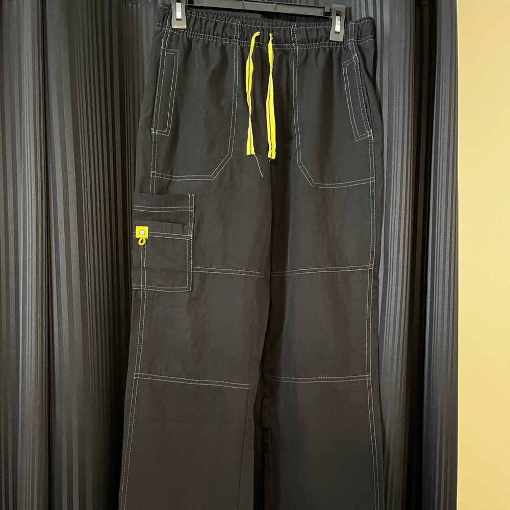 Scrubs. Size medium. Like brand new. Super stretchy